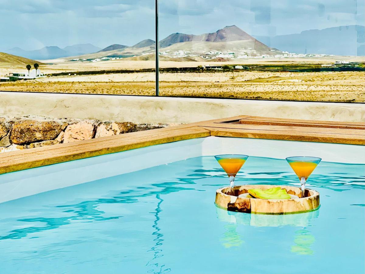 Canaryislandshost L The Sky Suites Tinajo Exteriör bild